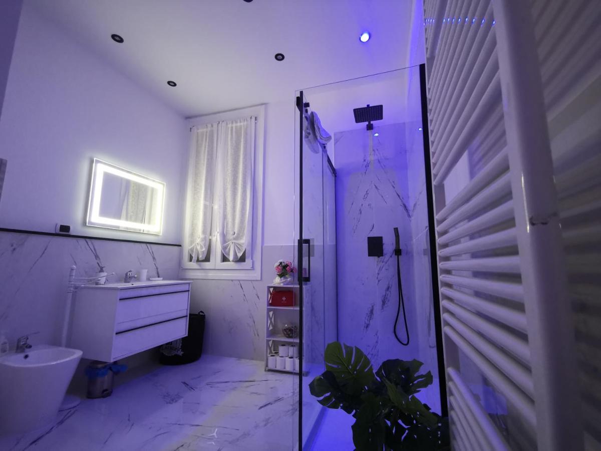 Homeholidaysanremo - Palace 외부 사진